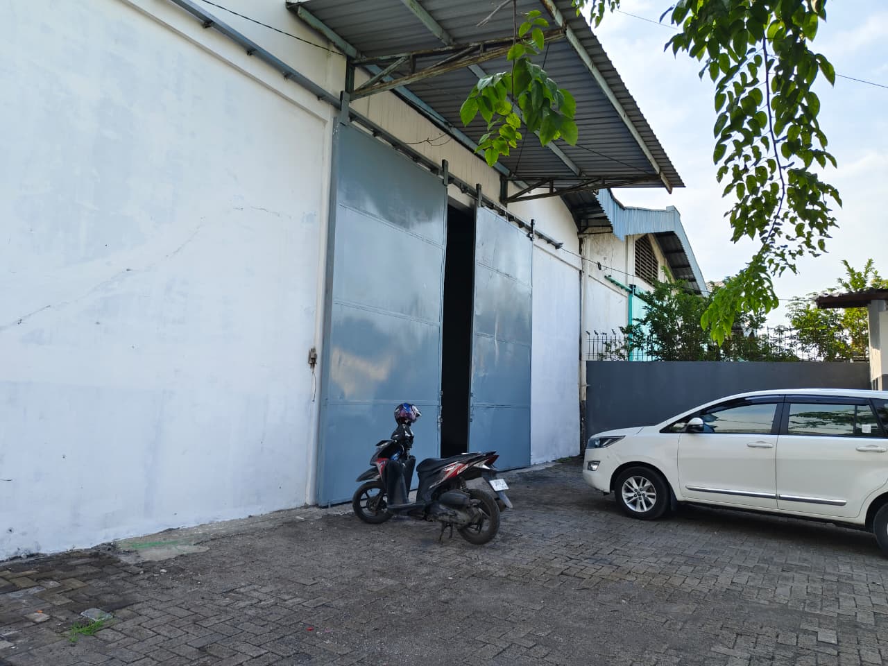 gudang dijual romokalisari surabaya