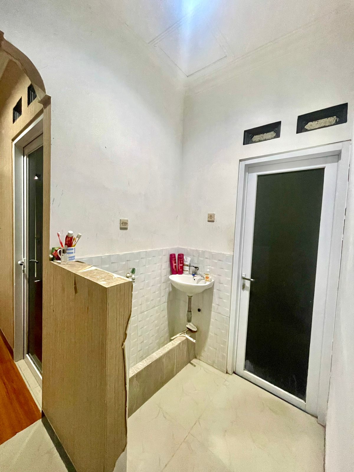 Dijual Rumah Siap Huni di Cinere Residence Meruyung Depok