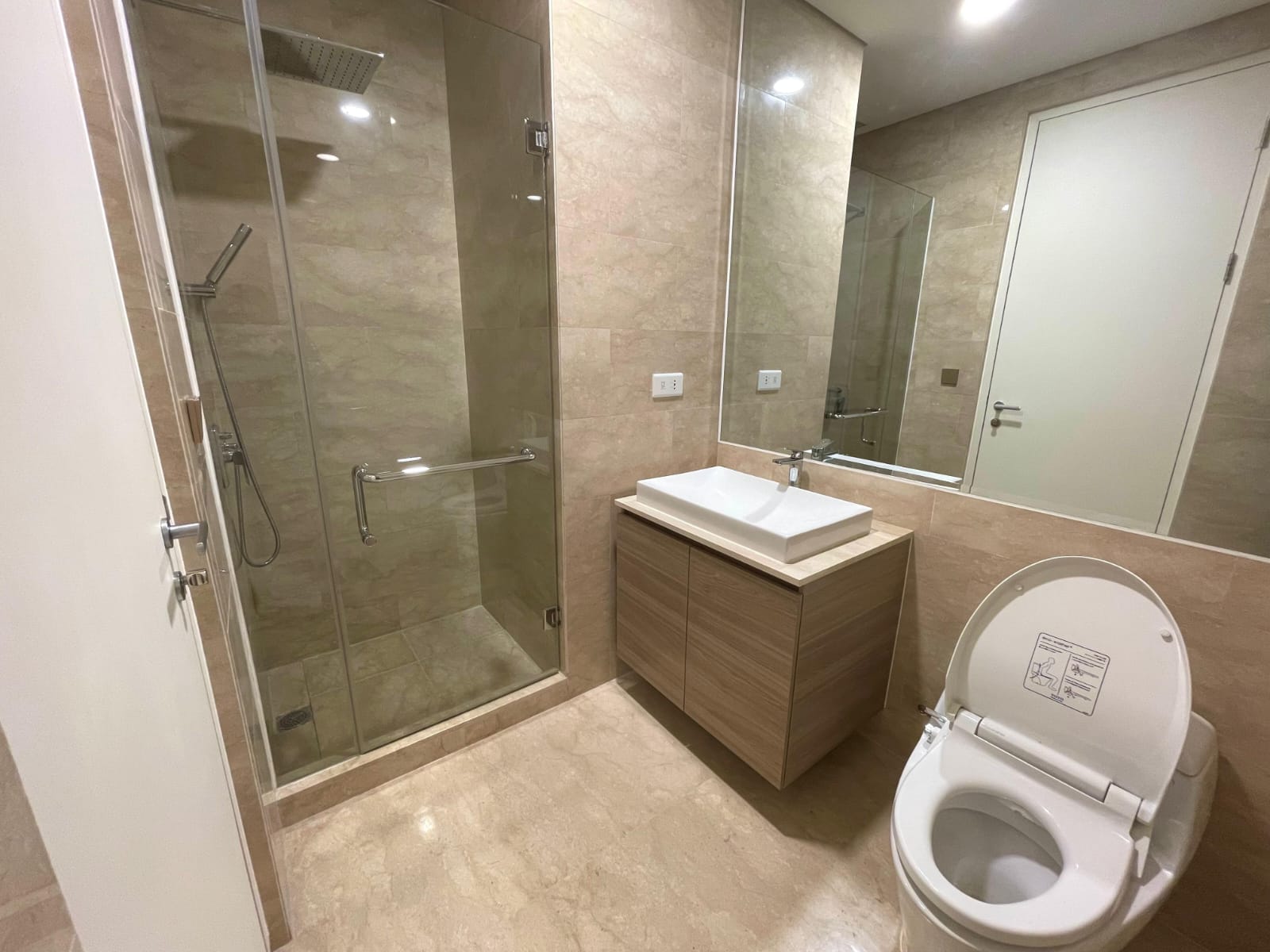 Sewa apartemen apartemen Fifty Seven Promenade - Thamrin