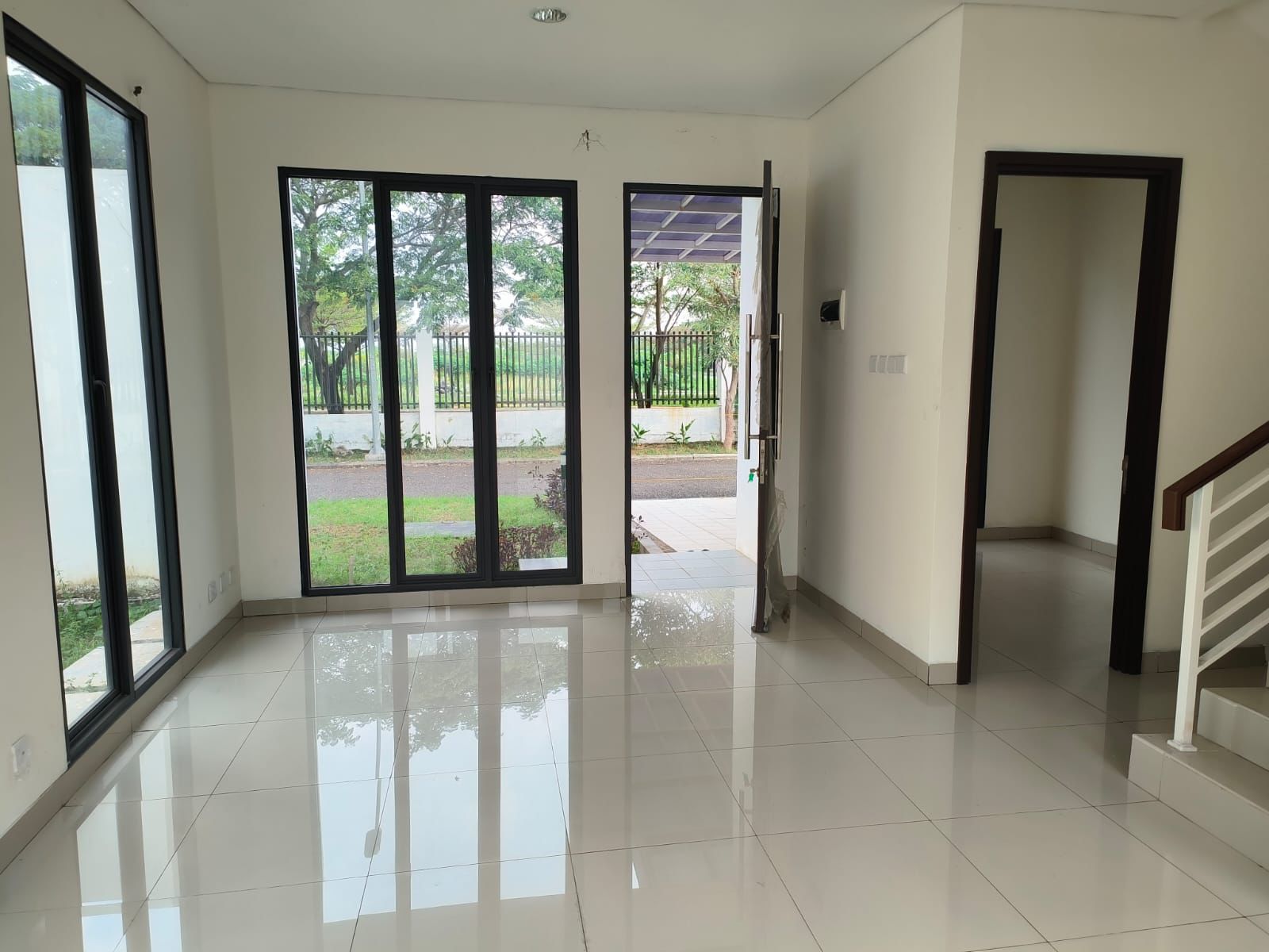 Jual rumah hook dan brand new di Cluster Shinano JGC, Cakung
