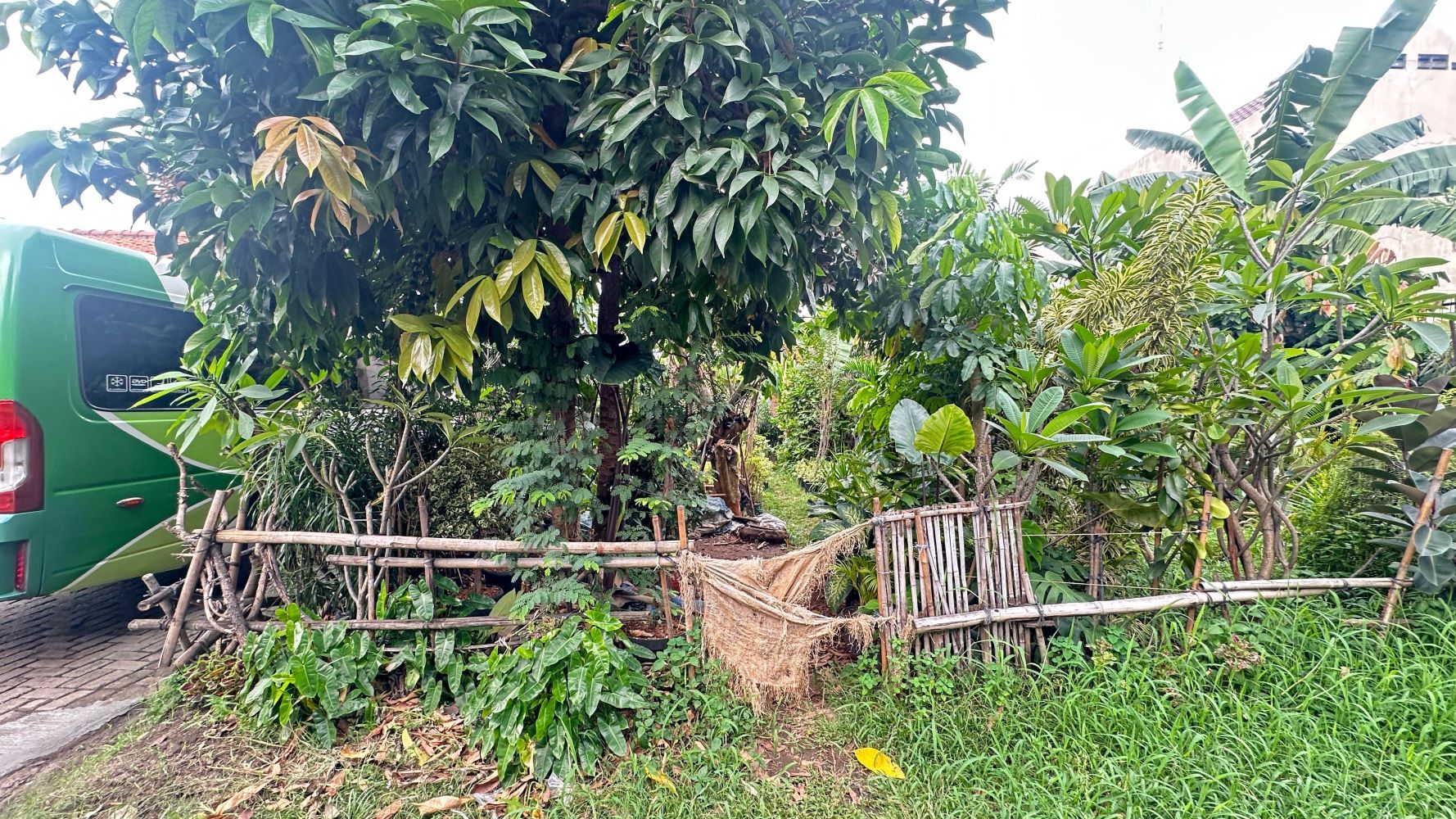 Jual tanah di Kav DKI, Meruya Selatan, Kembangan, Jakarta Barat