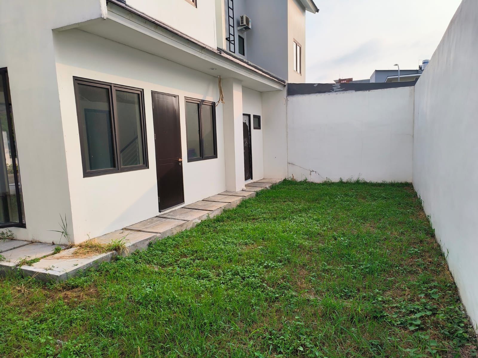 Jual rumah hook dan brand new di Cluster Shinano JGC, Cakung