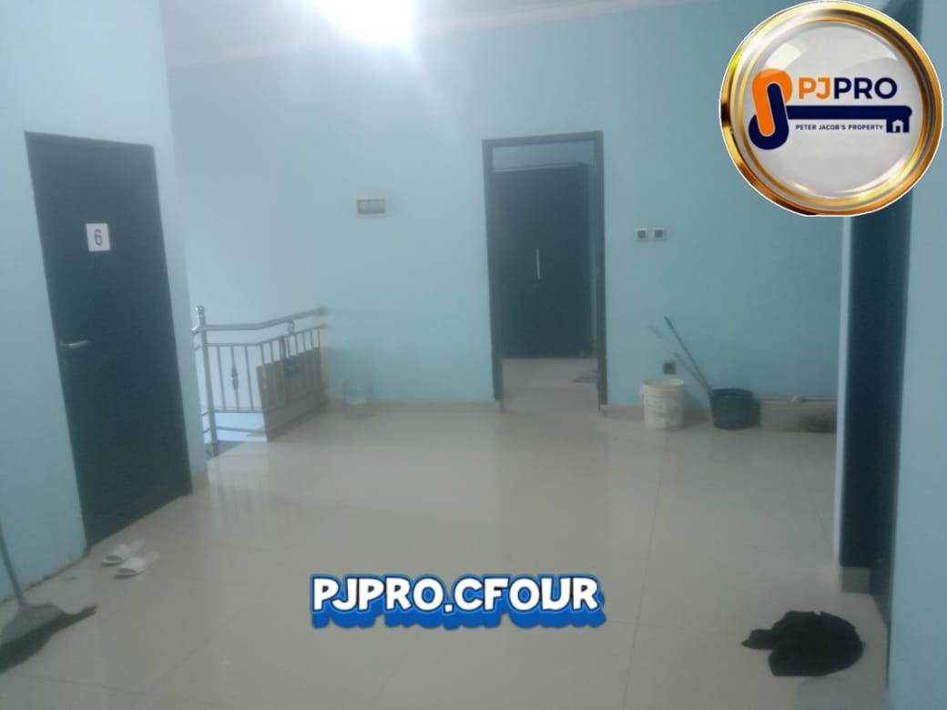 Dijual Rumah 2lantai Bebas Banjir di Candrabaga Bekasi