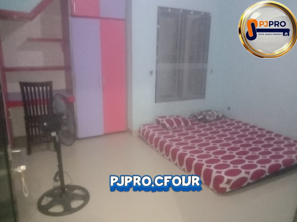 Dijual Rumah 2lantai Bebas Banjir di Candrabaga Bekasi