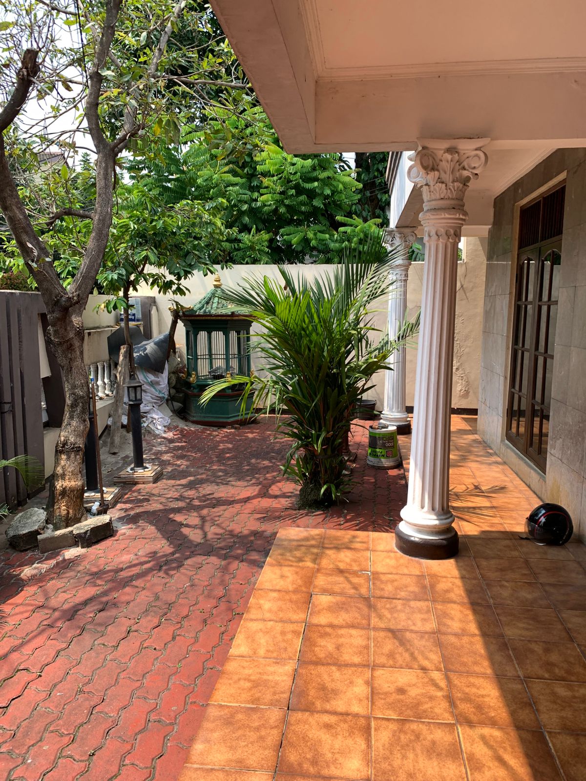 Jual Rumah mewah strategis di Bumi Kemanggisan Indah, Palmerah