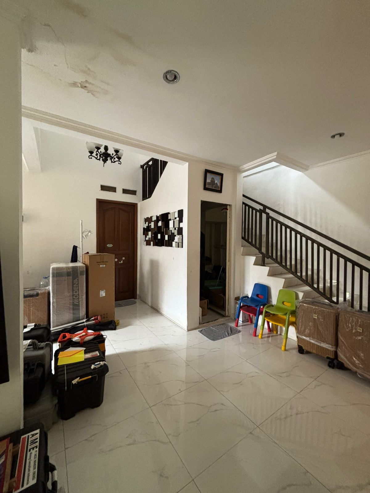 Jual rumah hook modern siap huni di Bintaro Sektor 2, Ciputat
