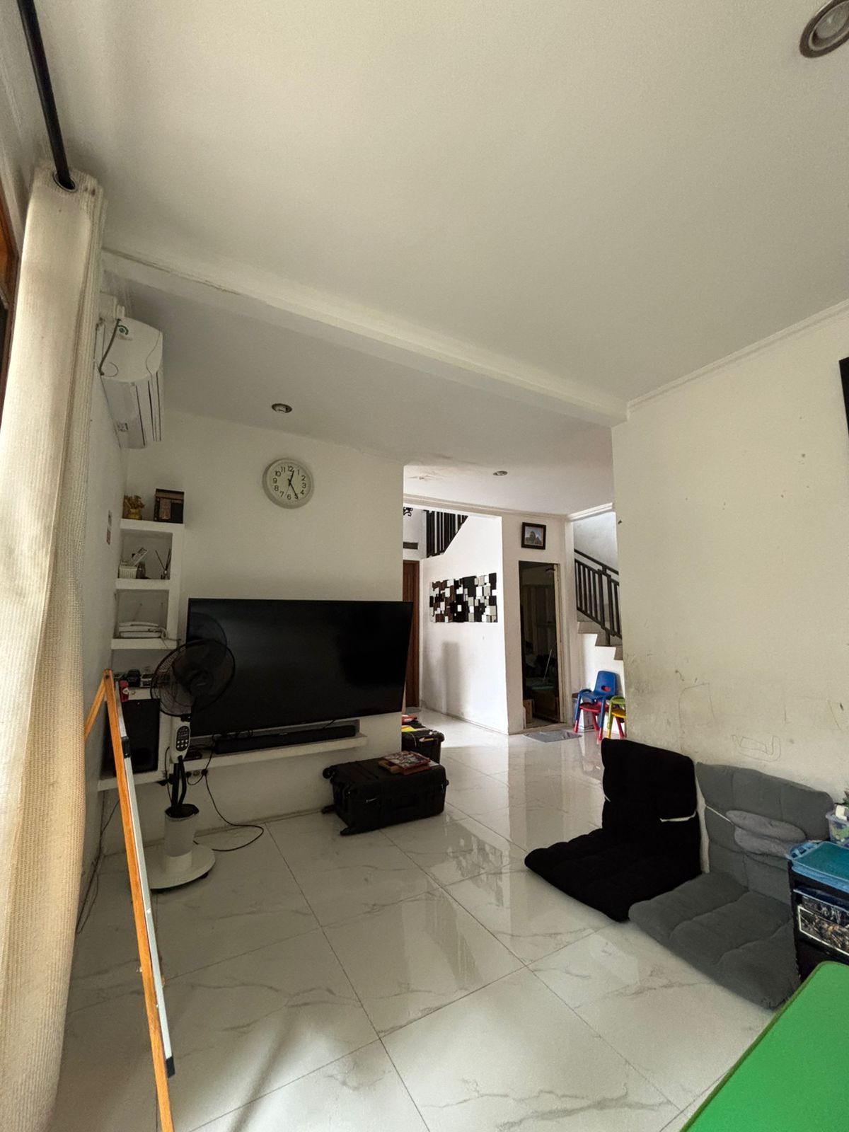 Jual rumah hook modern siap huni di Bintaro Sektor 2, Ciputat