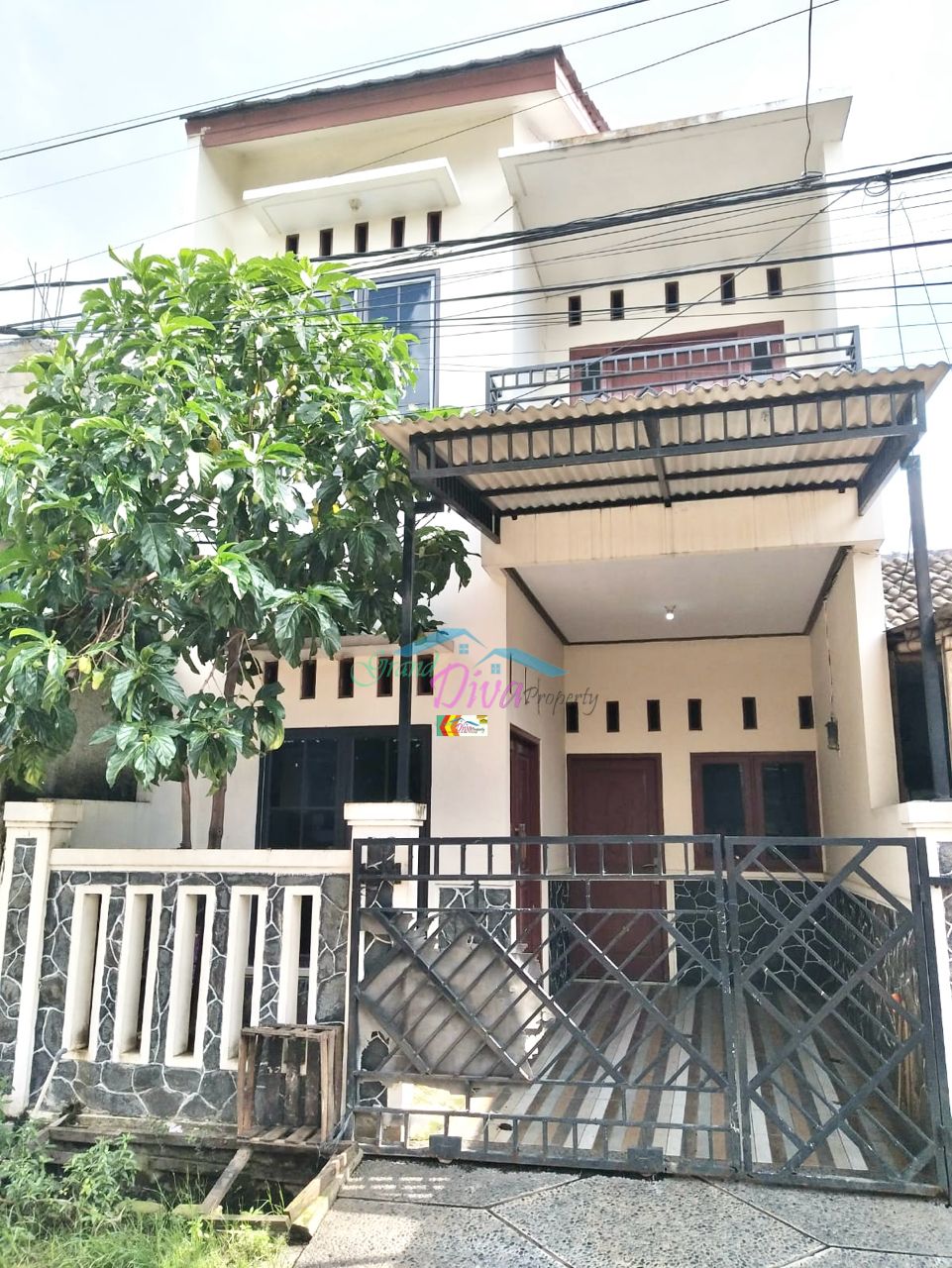 RUMAH 2 LANTAI DI PERUMAHAN DASANA INDAH TANGERANG