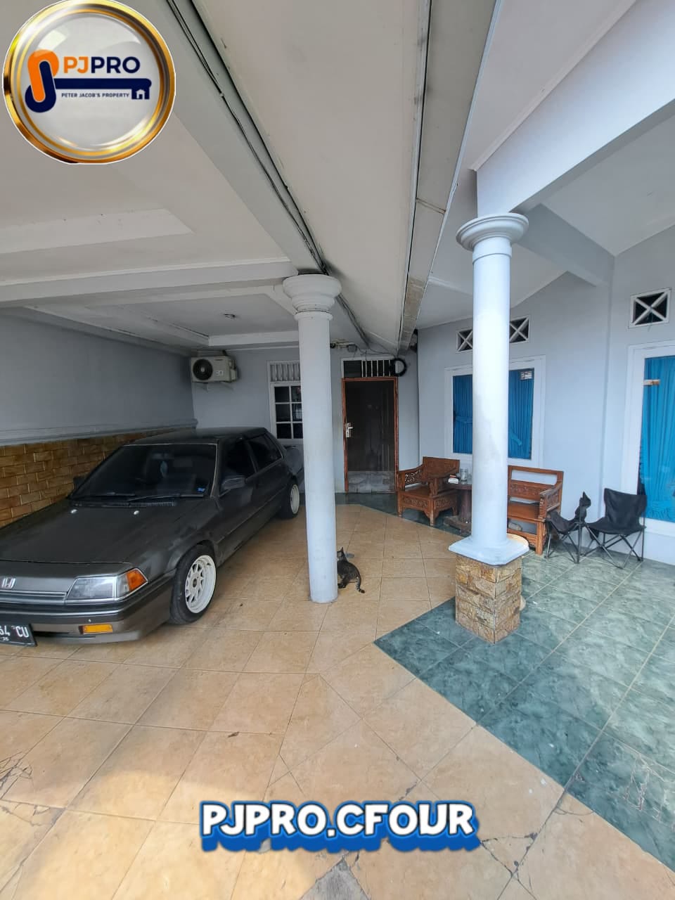 Dijual Rumah Posisi Hook Semi Furnished di Villa Indah Permai