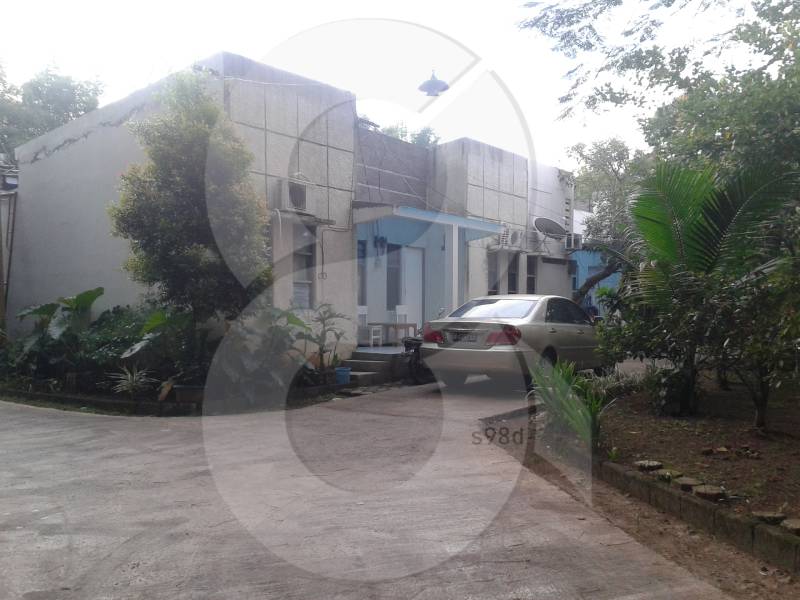 Rumah disewakan pondok labu pasutri