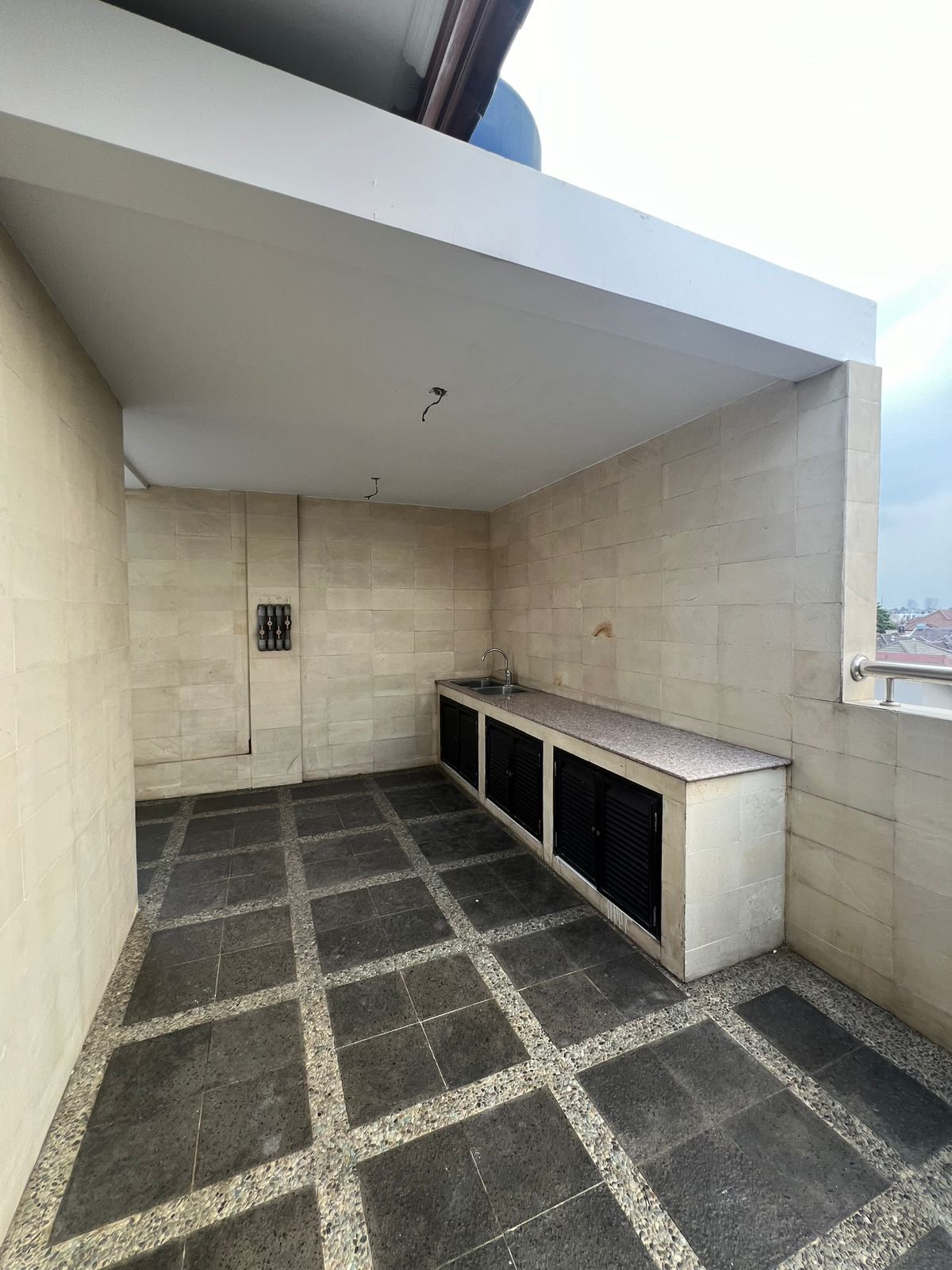 Dijual Rumah Taman Villa Meruya, Meruya Selatan, Jakarta Barat