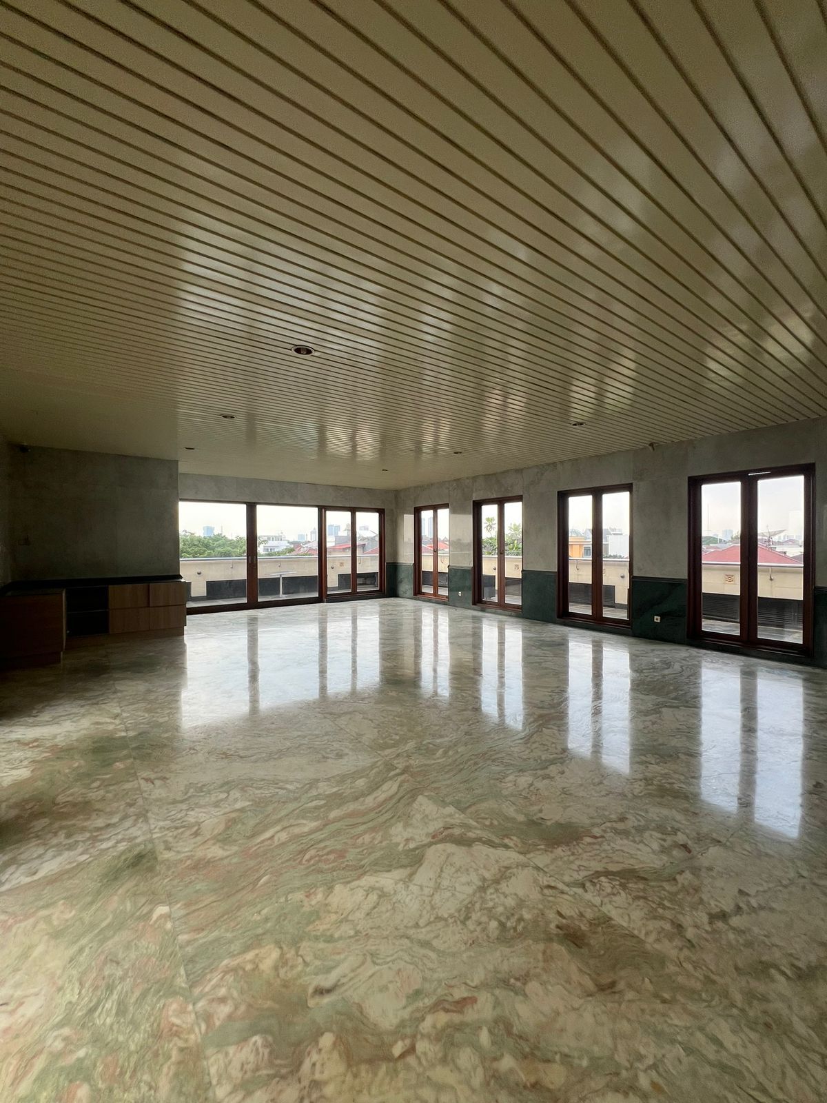 Dijual Rumah Taman Villa Meruya, Meruya Selatan, Jakarta Barat