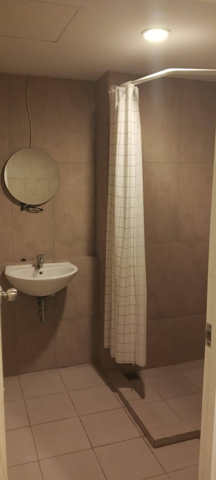 Sewa Apartement CORNELL Lantai 18 Full Furnish Surabaya