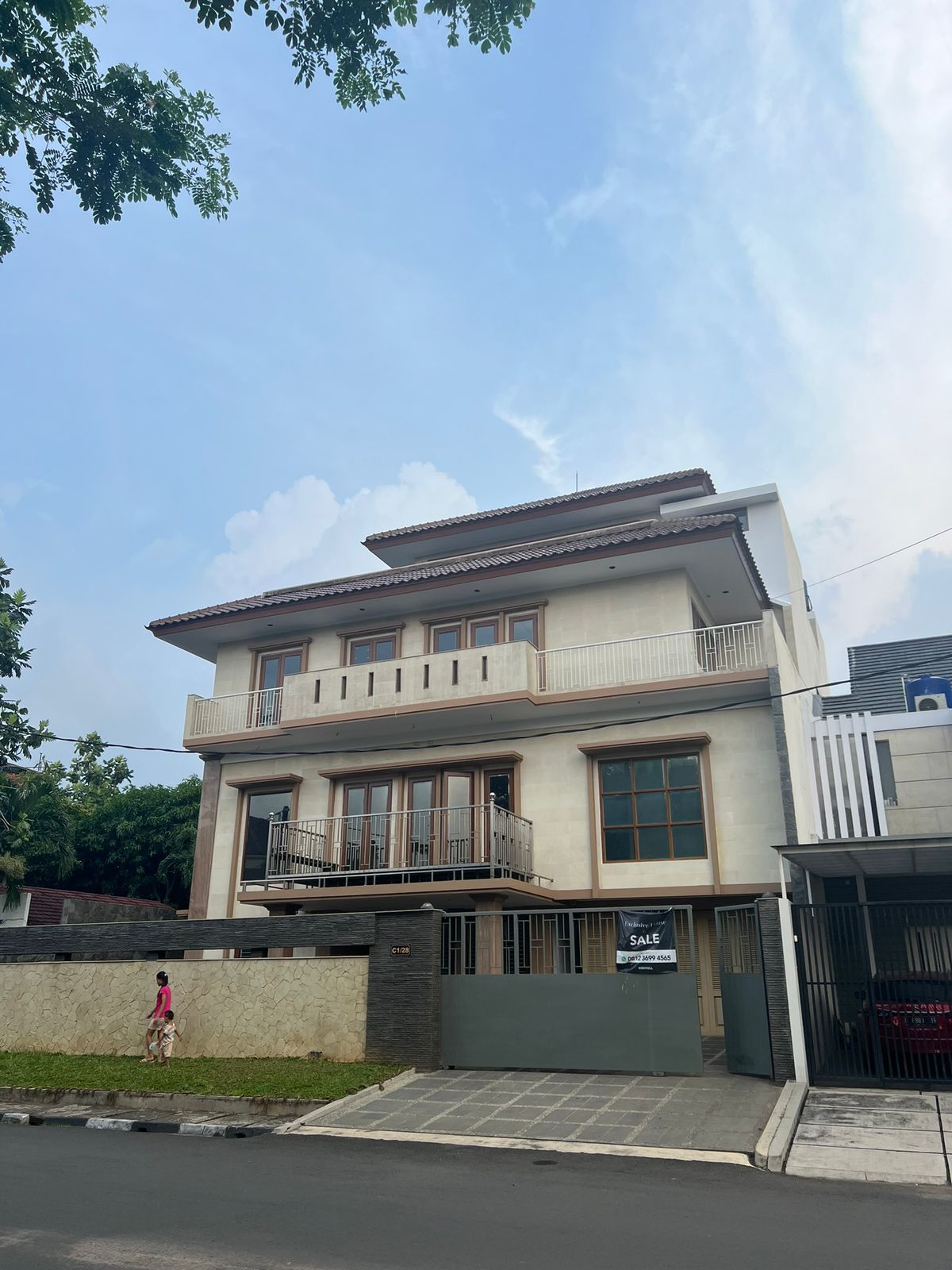 Dijual Rumah Taman Villa Meruya, Meruya Selatan, Jakarta Barat