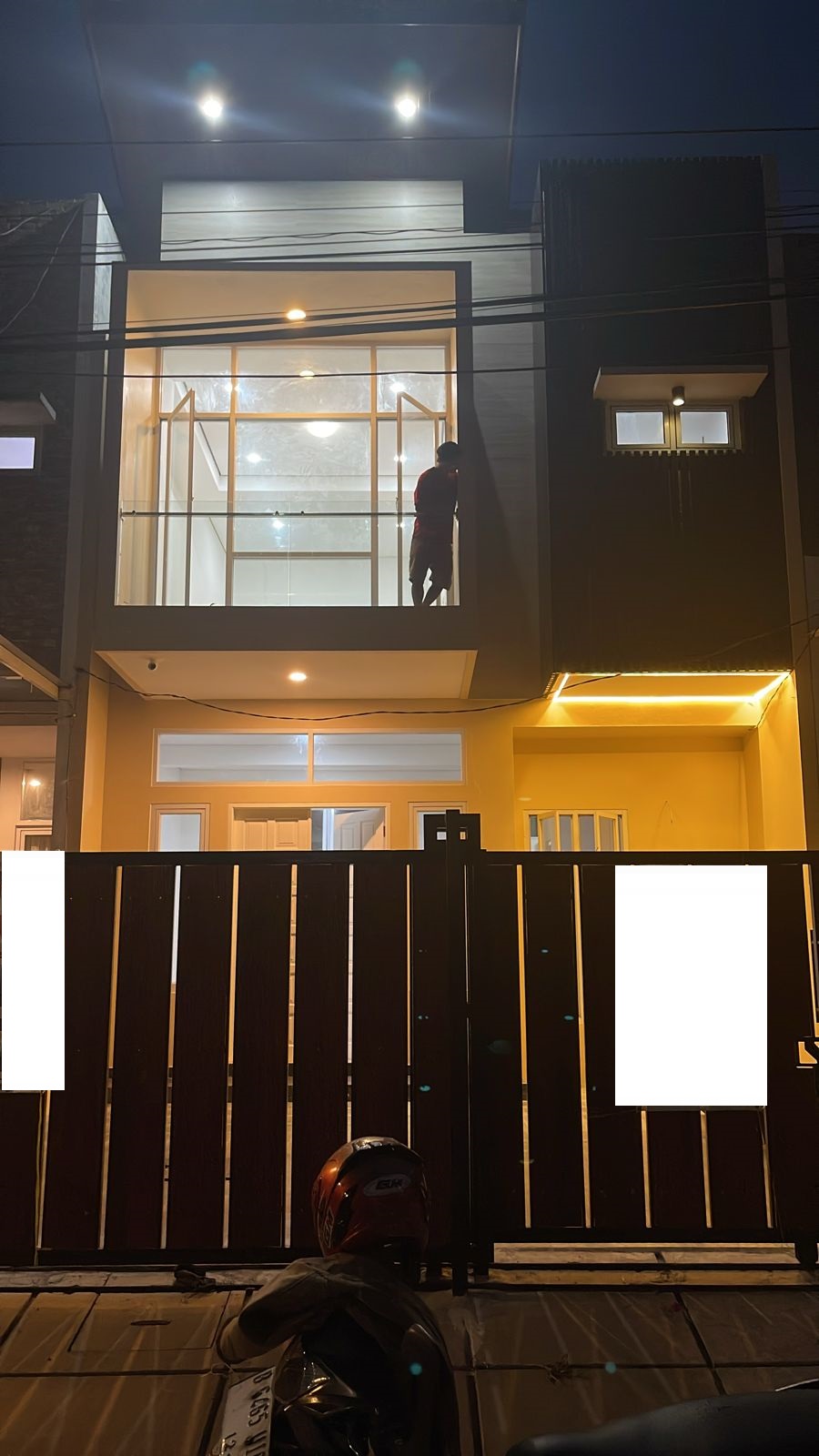 Dijual rumah minimalis siaphuni di Perumahan Imperial Gading