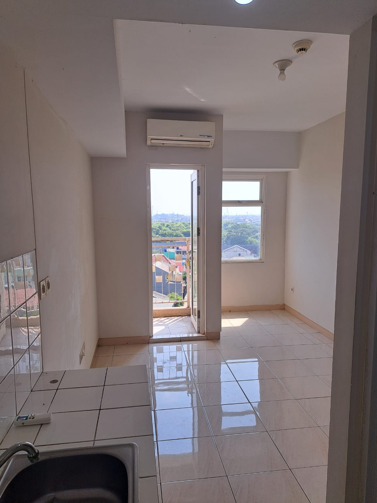 Dijual/Disewa apartemen The Springlake Summarecon Bekasi