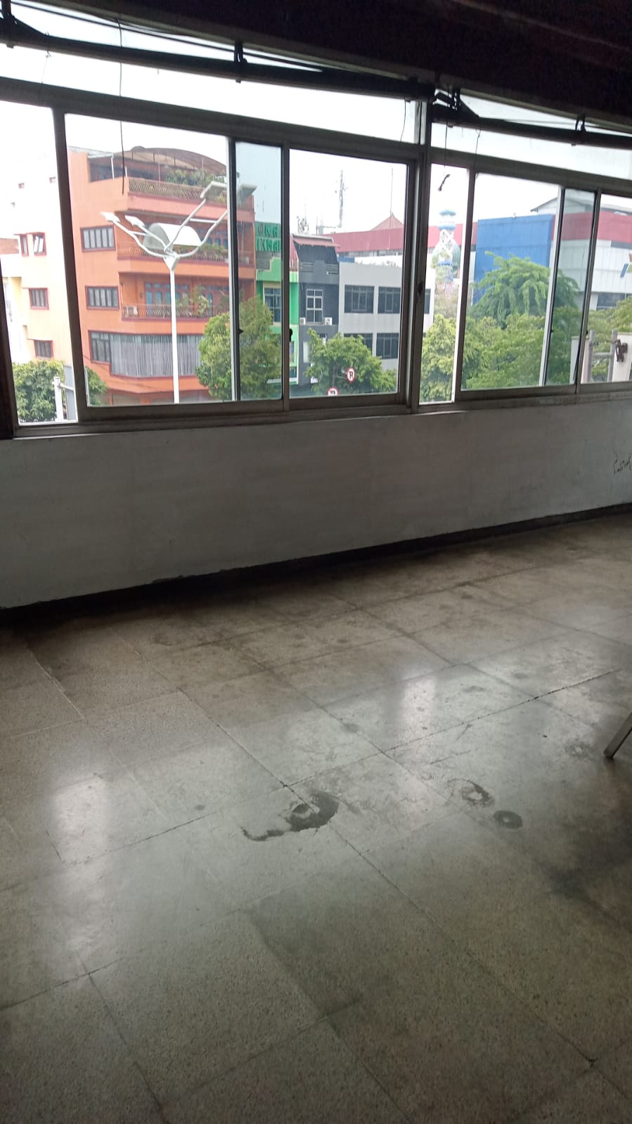 Dijual cepat ruko gandeng lokasi strategis di jalan raya Senen