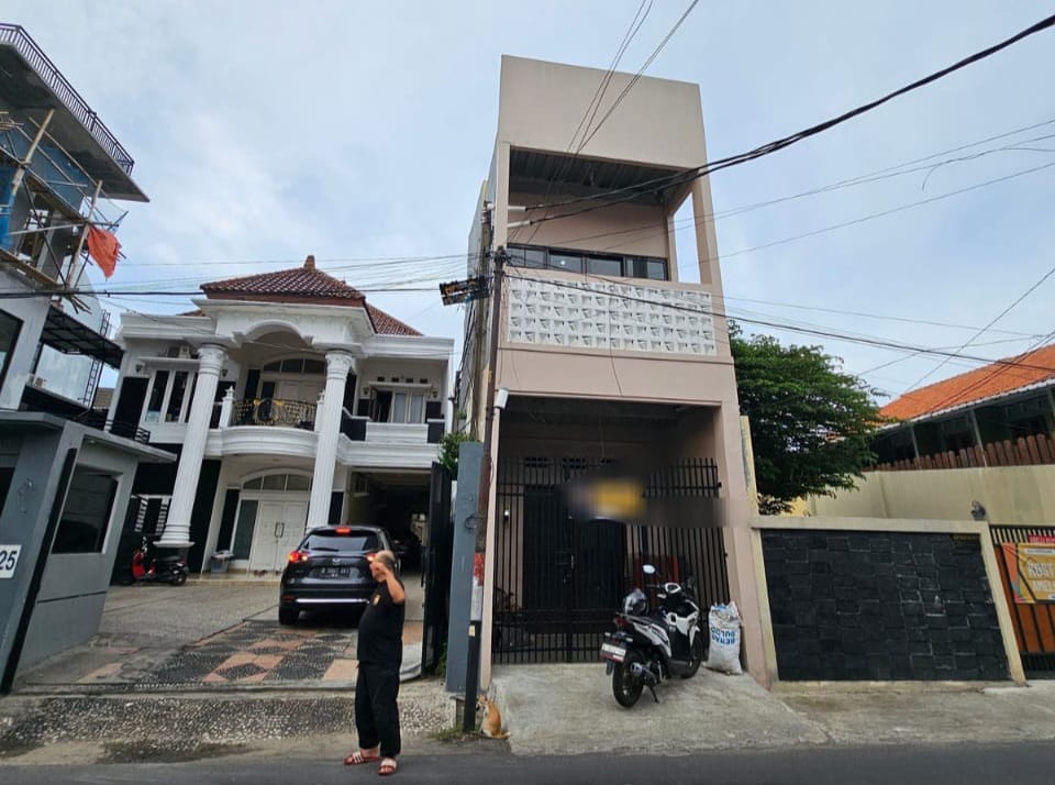 Jual rumah di jalan Batu Ampar,Condet,Jakarta Timur