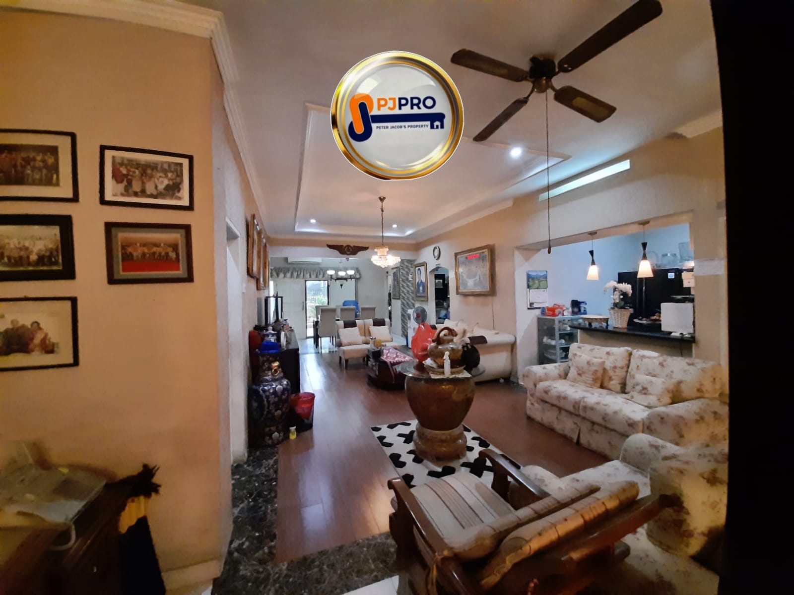 Dijual Cepat Rumah Mewah dan Luas di Condet Batu Ampar