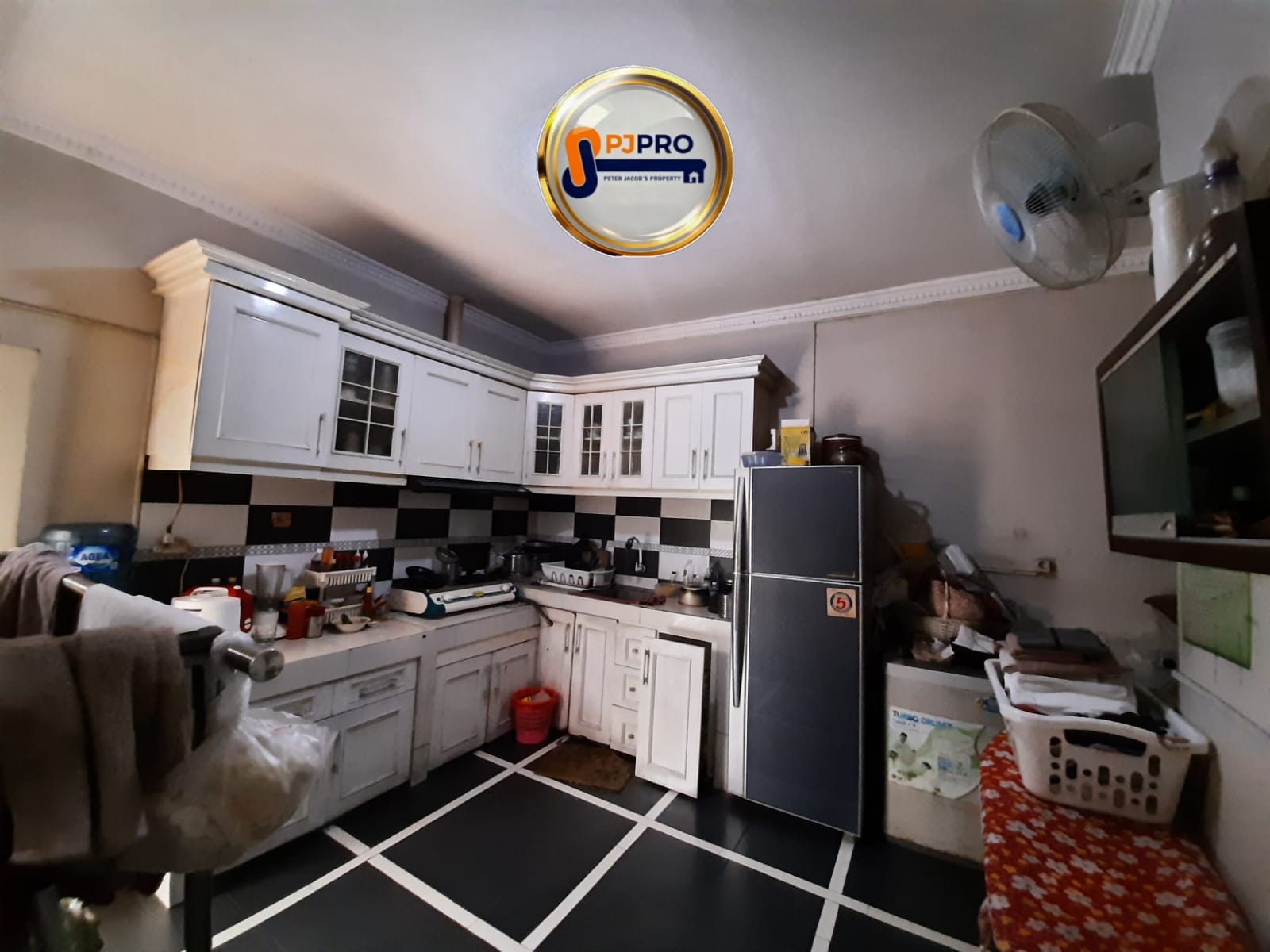 Dijual Cepat Rumah Mewah dan Luas di Condet Batu Ampar