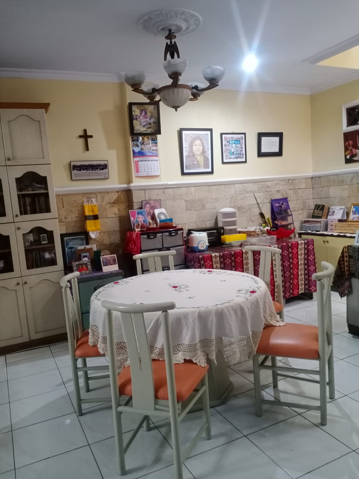 Jual Rumah siap huni di Anggrek Garuda, Kemanggisan, Palmerah