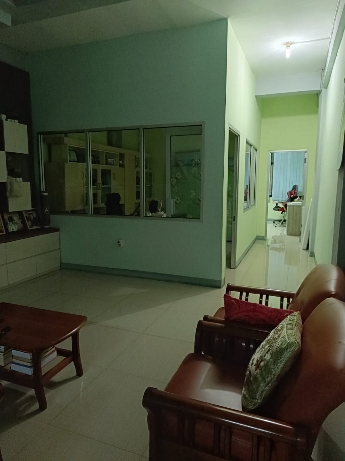 Jual ruko full furnished dan siap huni di Tamansari, Jakarta