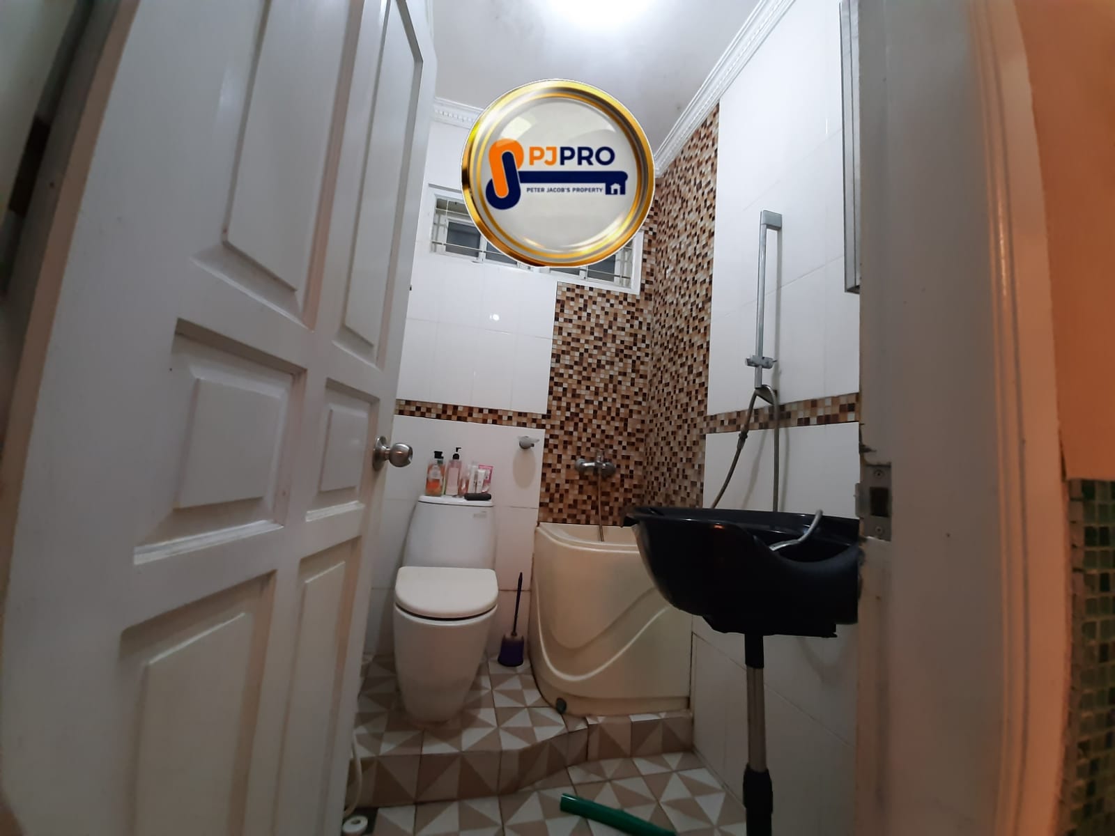 Dijual Cepat Rumah Mewah dan Luas di Condet Batu Ampar