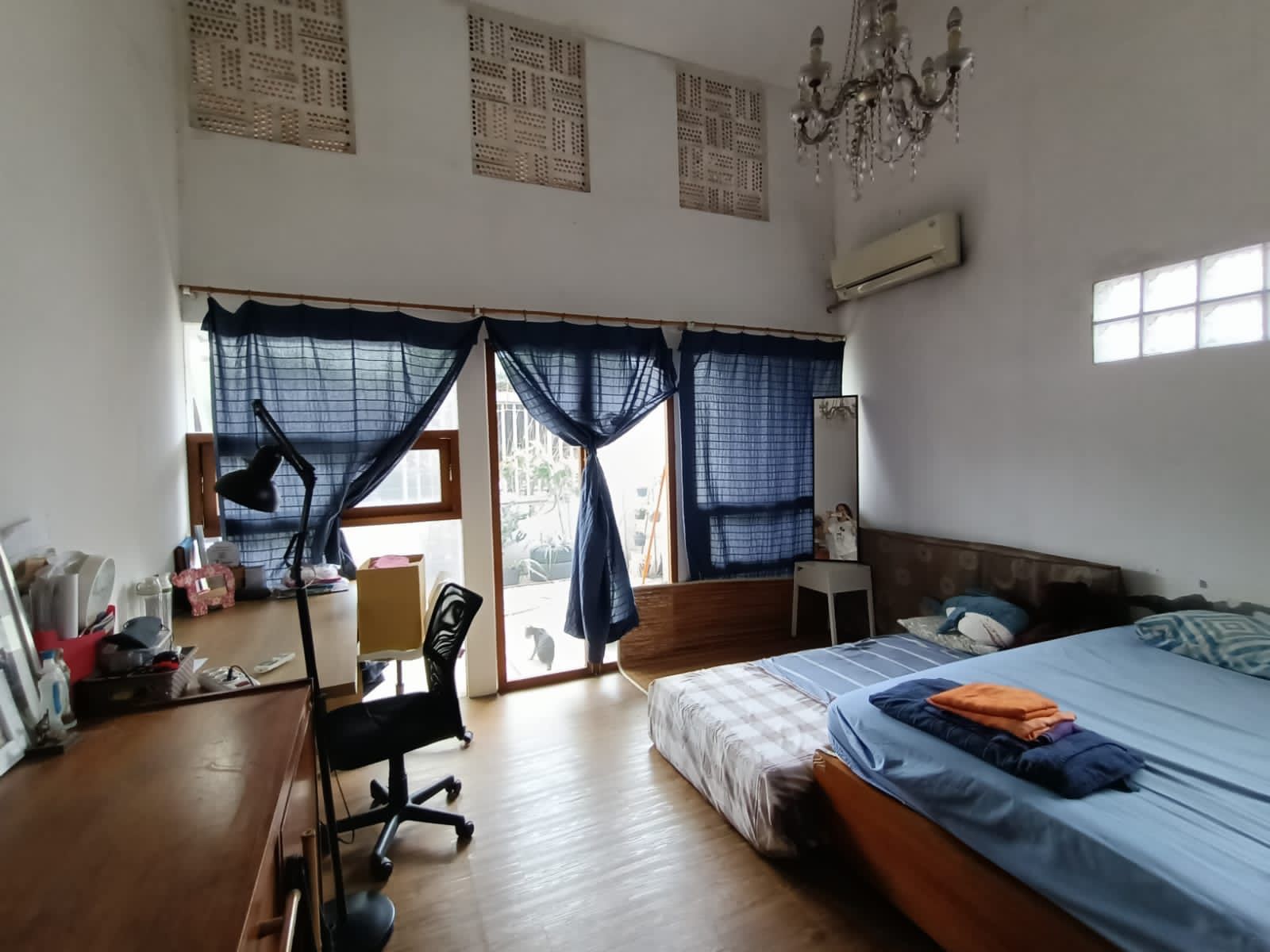 Jual rumah siap huni dan strategis di Kalibaru Timur V, Senen