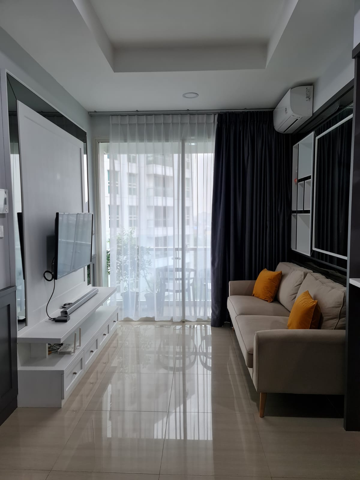Jual apartement strategis dan mewah di Citra Lake Suite