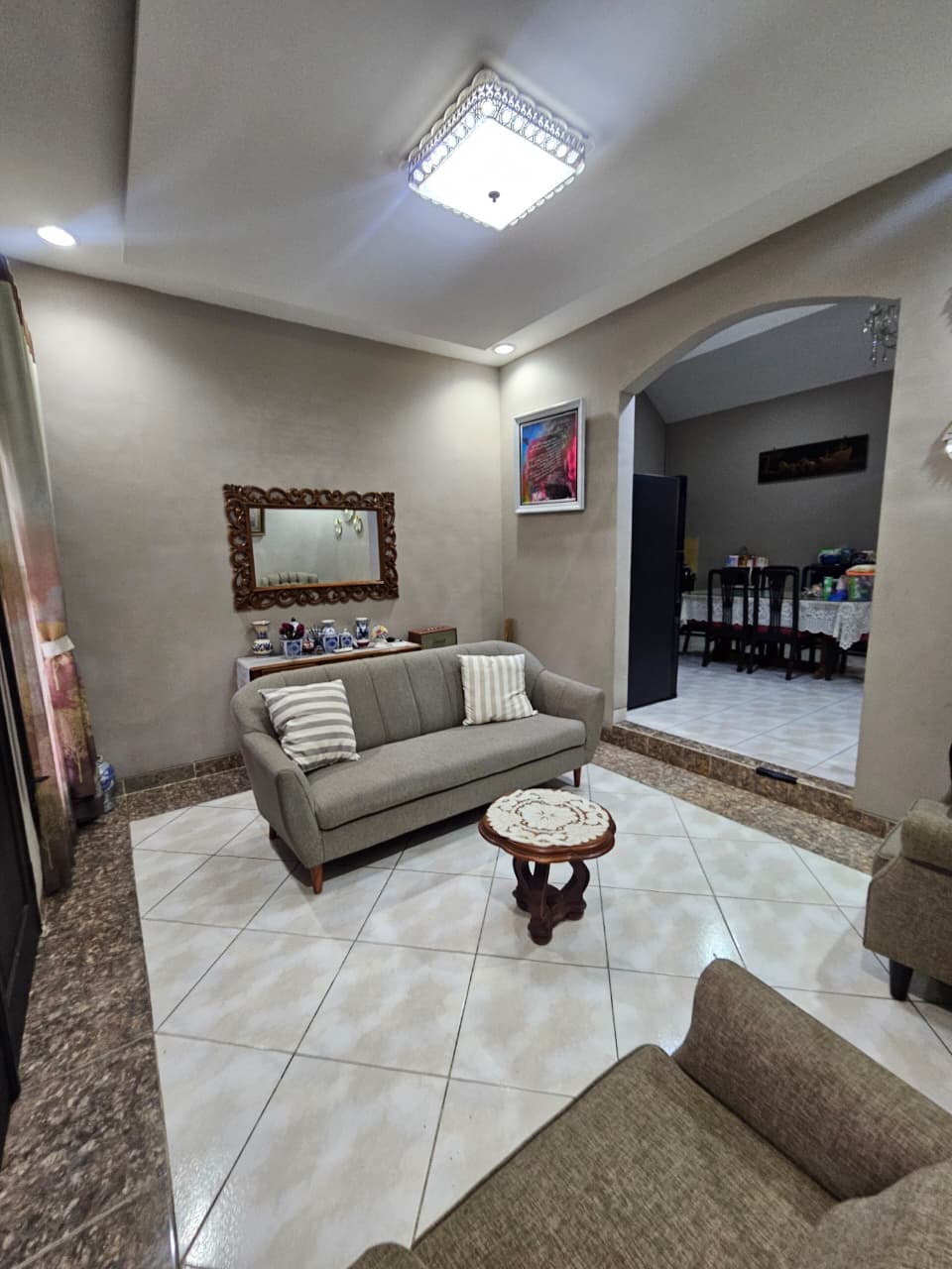 Jual rumah cantik komplek terbuka di Cempaka Putih Timur