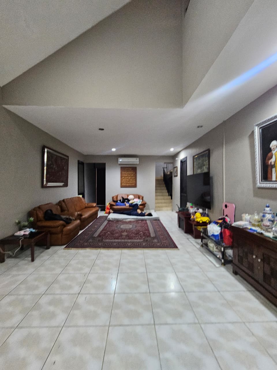 Jual rumah cantik komplek terbuka di Cempaka Putih Timur