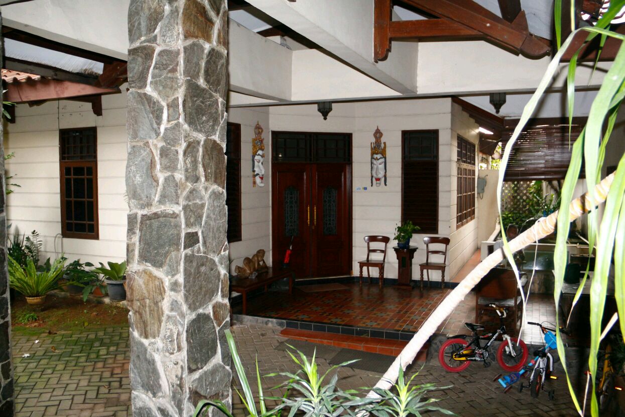Jual rumah luas di Pondok Labu, Cilandak, Jakarta Selatan