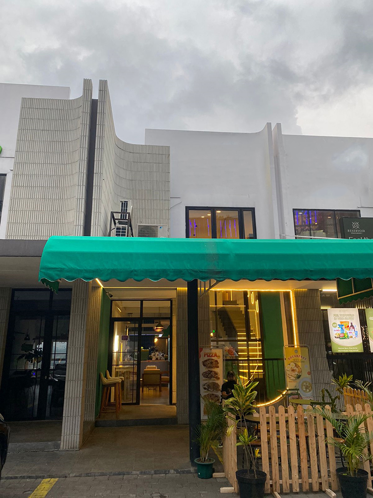 Ruko 4 Lantai View Kota Bandung di Kawasan Dago