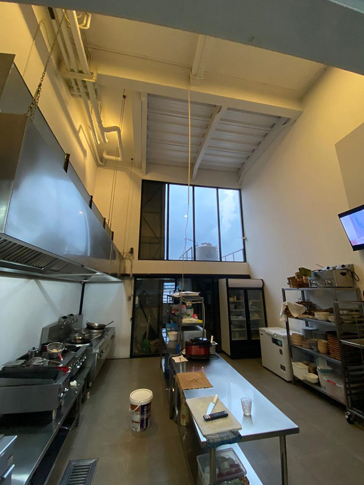 Ruko 4 Lantai View Kota Bandung di Kawasan Dago