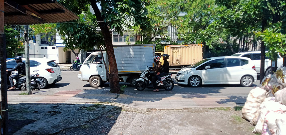 Tanah 2470 m2 SHM Muka 30 Meter Jl. Kiara Condong Bandung