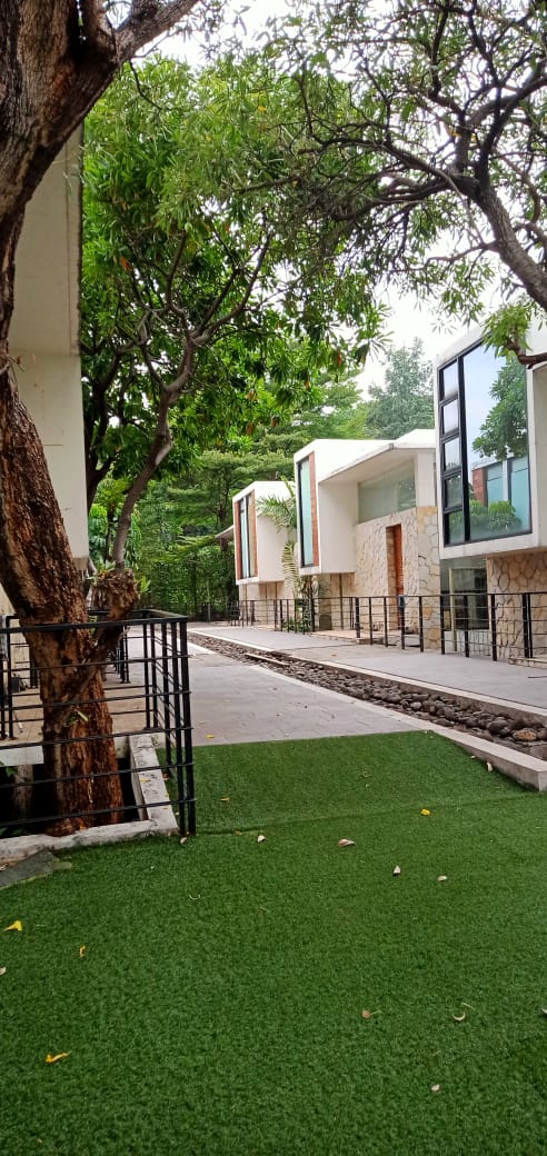 Dijual rumah TownHouse 8 unit di Kemang , Bangka, Mampang