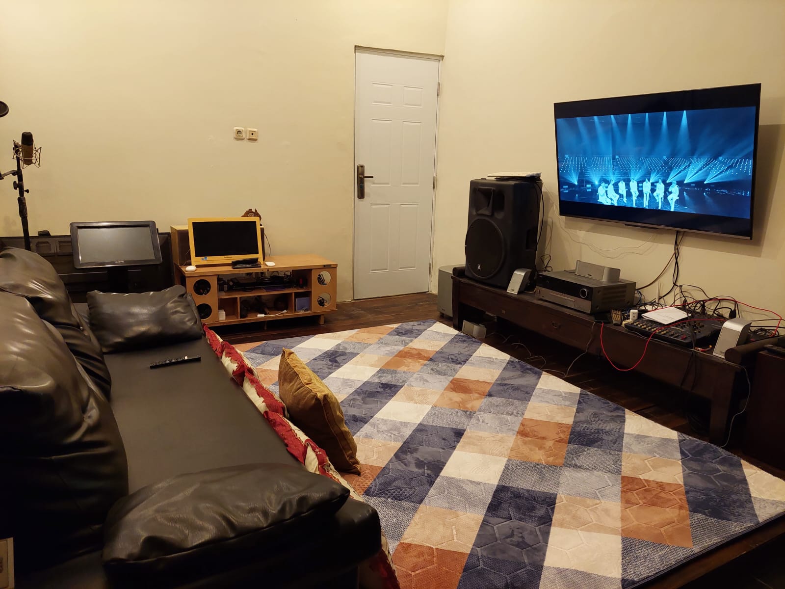 Jual cepat rumah hook dan strategis di Komplek HII Kelapa Gading