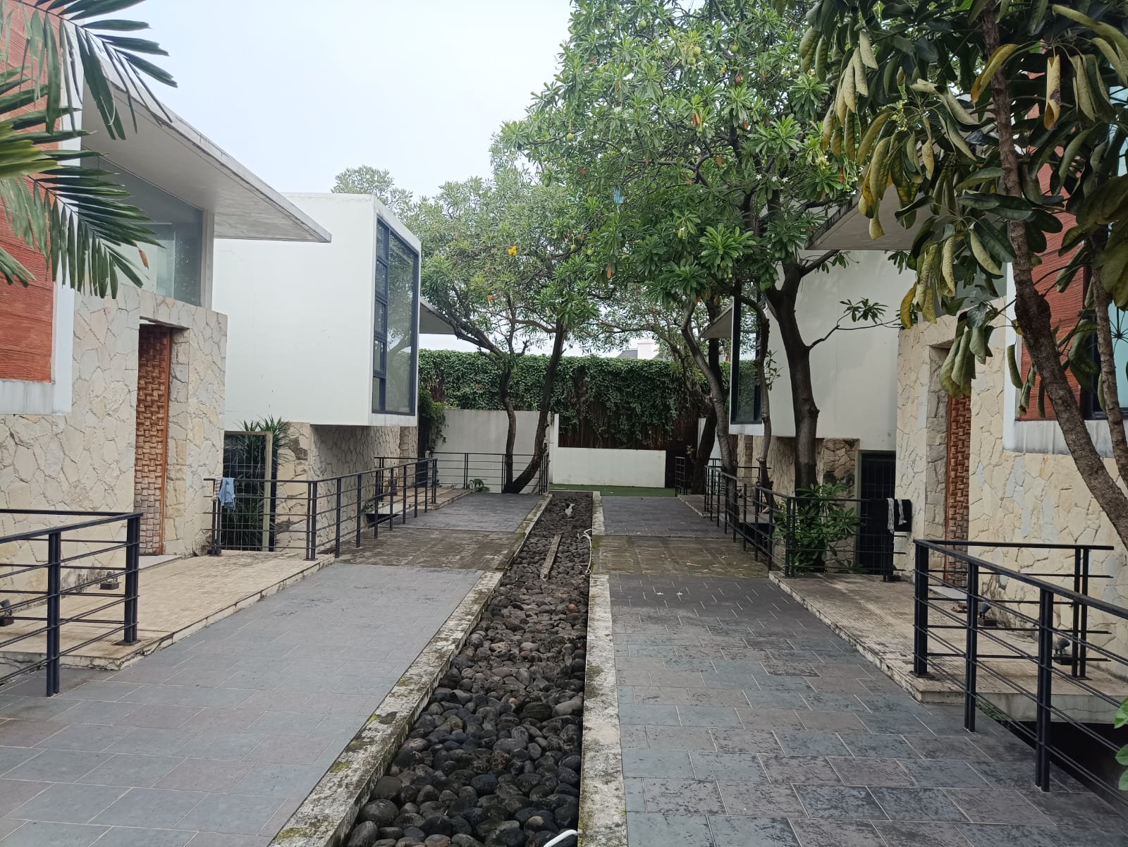 Dijual rumah TownHouse 8 unit di Kemang , Bangka, Mampang