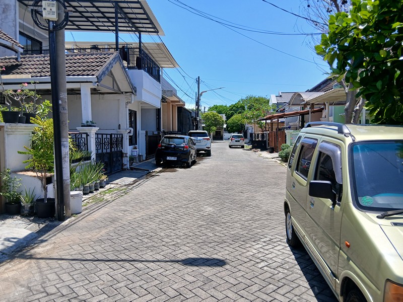 SEWA Rumah Taman Pondok Indah, Wiyung, Surabaya - Hommy & Cosy