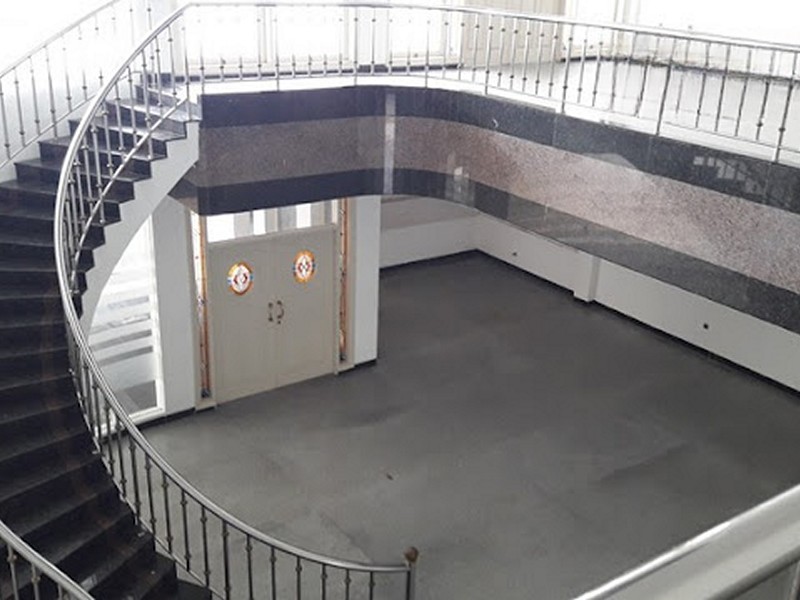 Sewa Rumah Komersial Mewah Strategis di Jalan Imam Bonjol, Tegal