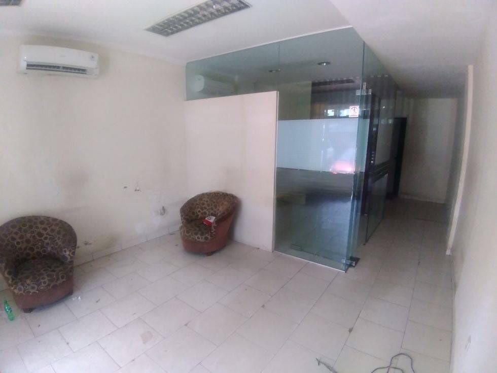 Dijual Ruko Plaza De Lumina Taman Semanan Indah, Jakarta Barat