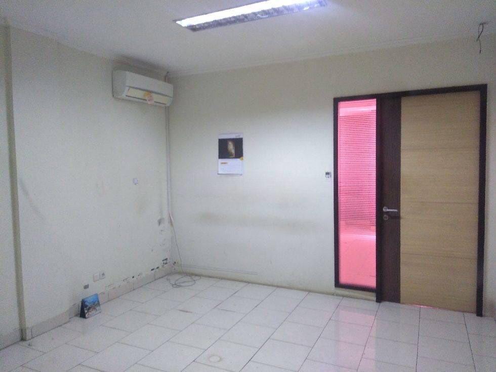 Dijual Ruko Plaza De Lumina Taman Semanan Indah, Jakarta Barat