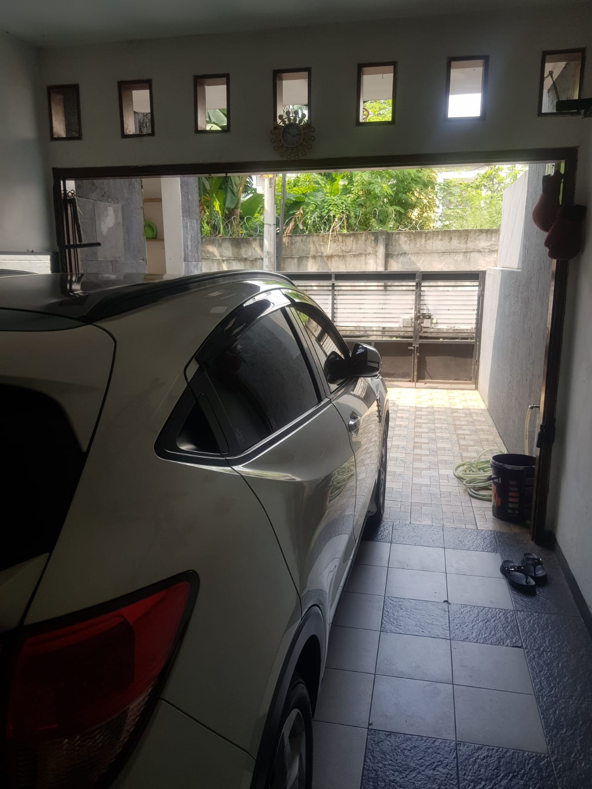 Jual rumah nyaman dan strategis di Batu Ampar, Kramat Jati