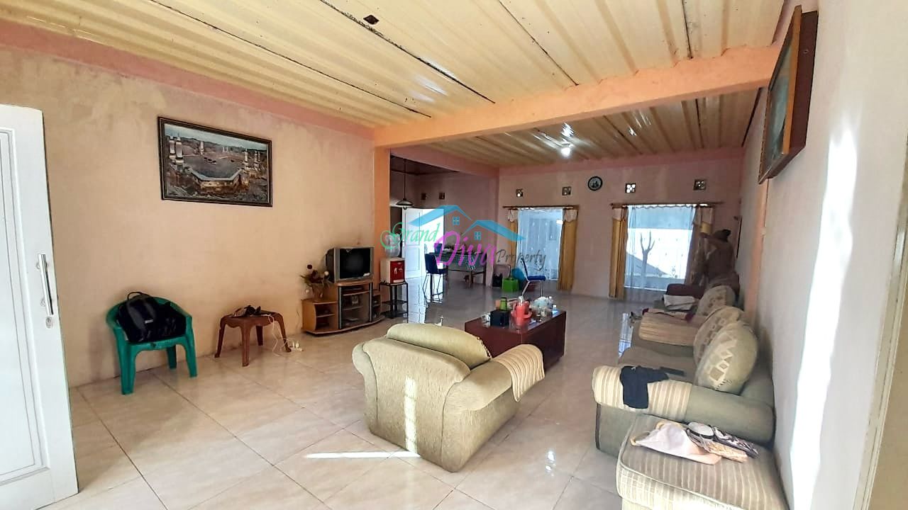 RUMAH SEMI VILLA DI PANGALENGAN BANDUNG DENGAN VIEW KEBUN TEH