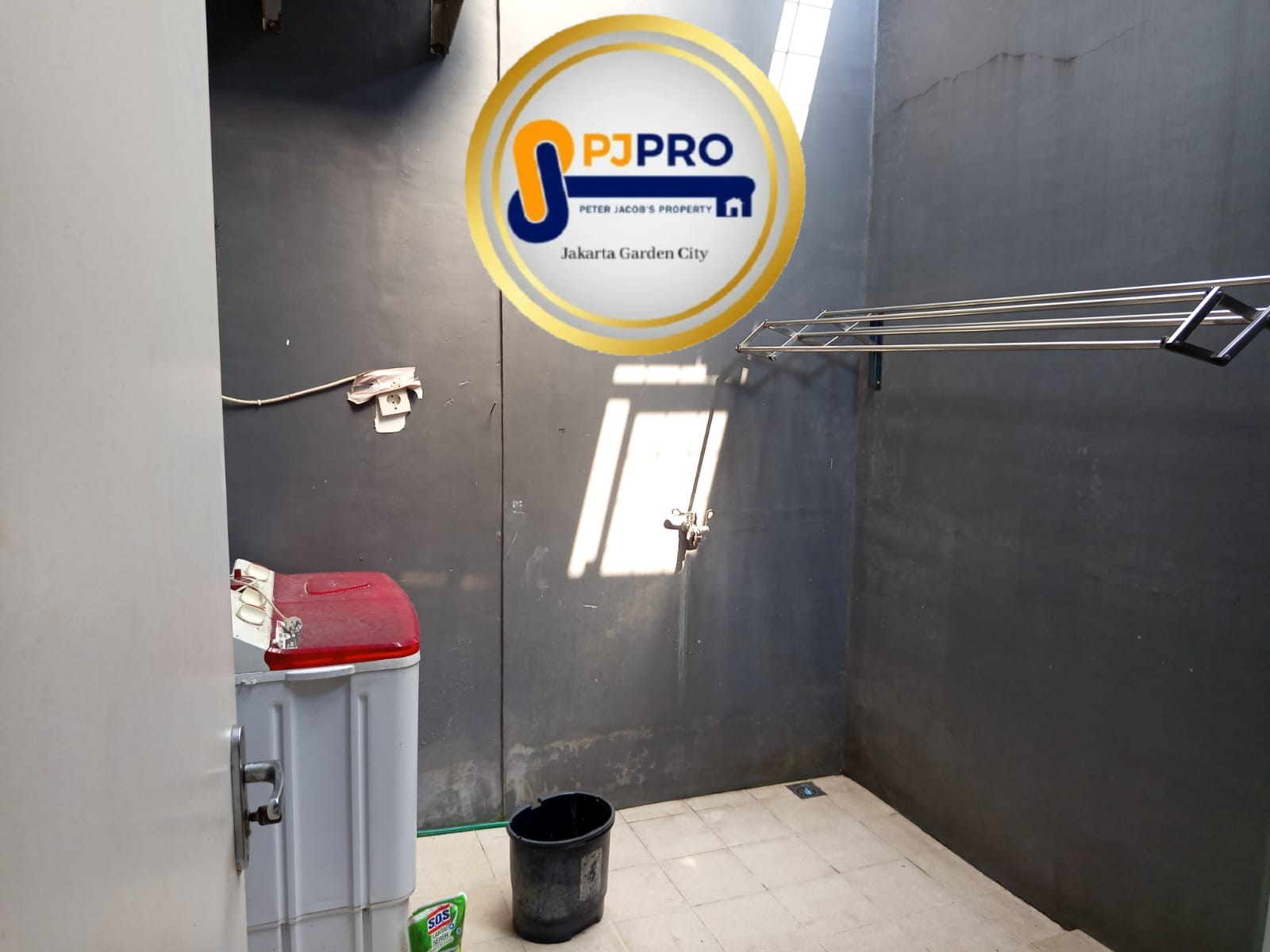 Dijual Rumah Mungil 2unit Gandeng di Daerah Buni Bakti