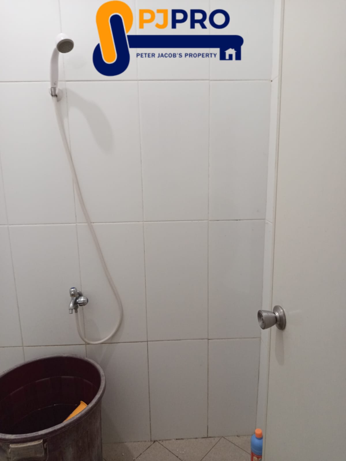 Dijual Rumah Mungil 2unit Gandeng di Daerah Buni Bakti