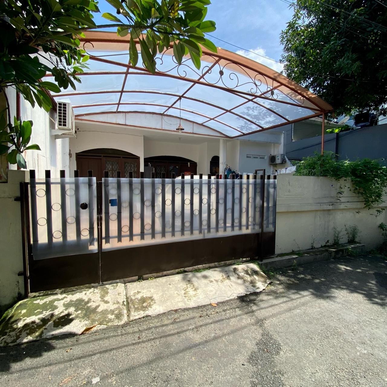 Jual rumah komplek di Kemanggisan dekat Binus, Palmerah, Jakarta