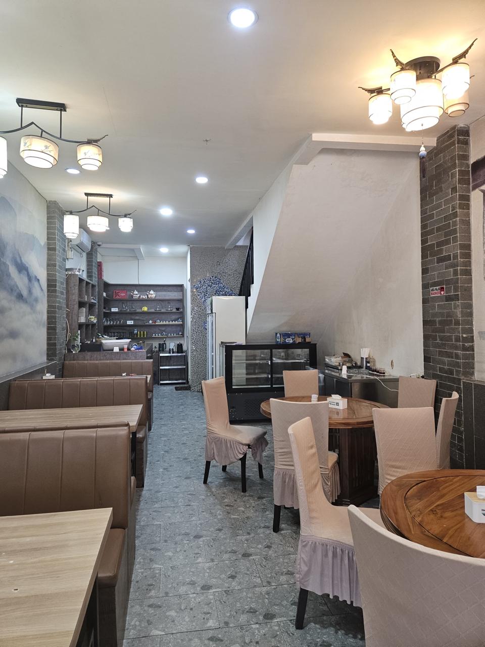 Jual ruko second dengan 4 lantai di Cluster Malibu, Cengkareng,