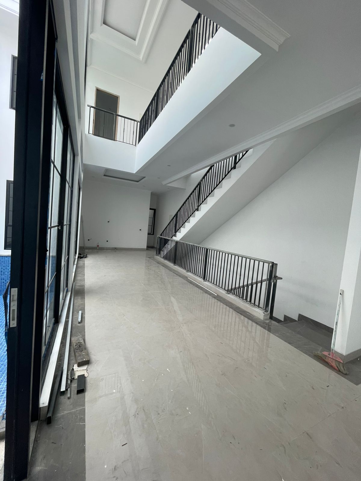 Dijual Rumah di Jl. Elang, Kel. Pesanggrahan, Jakarta Selatan