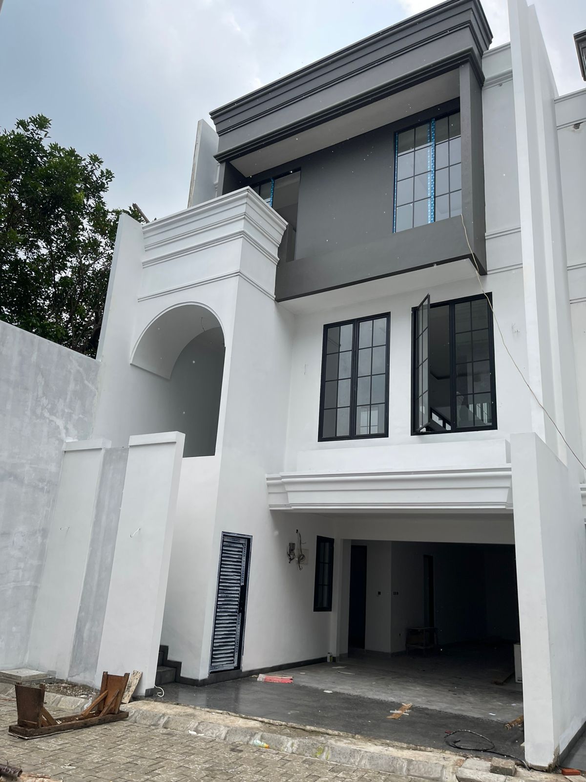 Dijual Rumah di Jl. Elang, Kel. Pesanggrahan, Jakarta Selatan